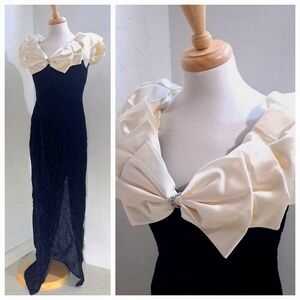 Vintage long black velvet and satin ruffled bow top with side slit 100% acetate